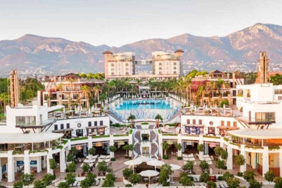 Cratos Premium Hotel Casino Port Spa tesis görünümü